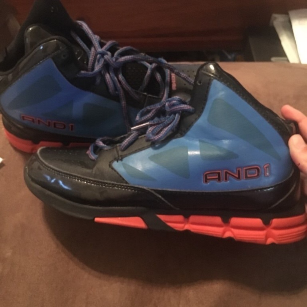 Blue basketball shoes